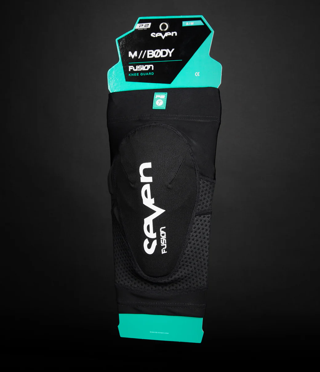 Fusion Knee Guards - Black - Image 5