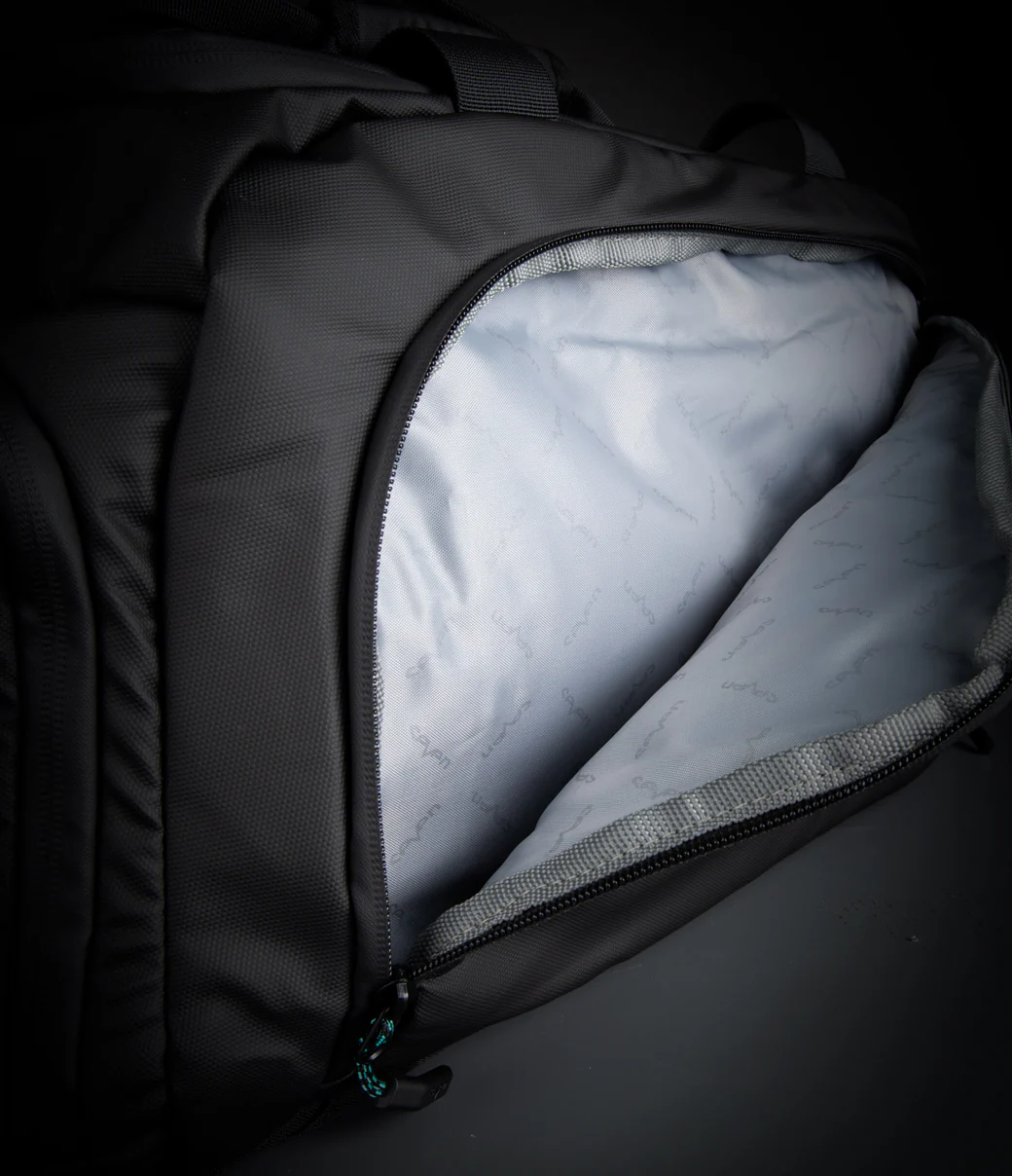 ROAM TRAVEL DUFFLE BACKPACK - BLACK - Image 5