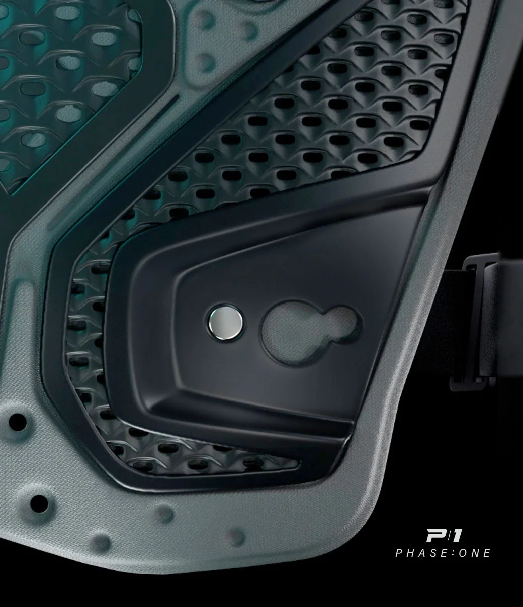 Stratus Core Shield - Black - Image 4